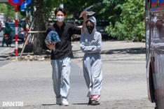 Hanoi swelters as temperatures hit 35 degrees Celsius