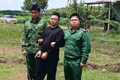 Two men arrested after entering Vietnam from Cambodia with drugs
