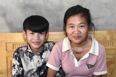 Poor Dien Bien family receives new home from Dantri readers