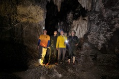Large cave discovered in forest of Quang Tri Province