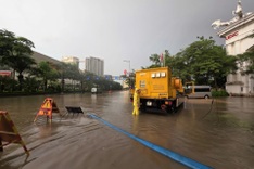 Many areas in Hanoi flooded after heavy rain