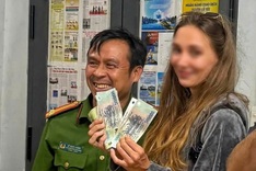 Ho Chi Minh City police order taxi driver to refund tourist