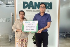 Family of boy with blood cancer receives VND 91 million in aid