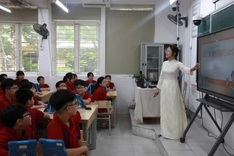 Five Hanoi schools to pilot AI application in teaching