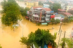 Over 660 households evacuated amid rising floods in Quang Tri