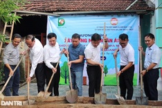 New house built for disabled Ha Tinh couple