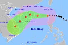 Typhoon Yinxing enters the East Sea