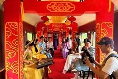 Central heritage train service tops Hue's tourist experiences