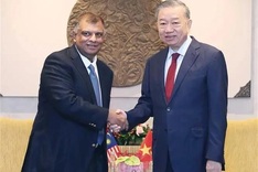 Party General Secretary receives leaders of major Malaysian groups
