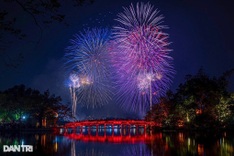 Hanoi to set off fireworks on both New Year's and Tet 2025 festivals