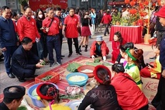 Hanoi hosts charity market, supporting 2,000 disadvantaged individuals