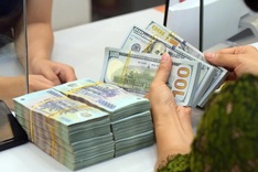 Remittances to HCM City surge ahead of Tet