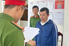 Quang Nam bartender arrested over toxic alcohol deaths