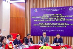 France to support Vietnam in training scientific research personnel