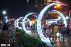 Pedestrian signals installed on more Danang streets