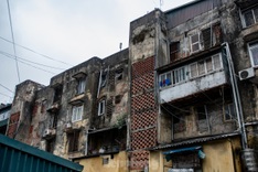 Dilapidated apartment buildings in Ha Long raise safety concerns