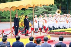 Vietnamese PM hosts welcome ceremony for Kyrgyz counterpart