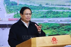 PM pushes for 8% growth with investment acceleration