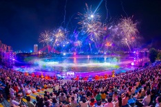 World's largest jet ski and fireworks show to light up Cat Ba