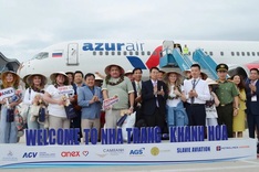 Charter flight brings Russian tourists to Nha Trang