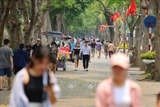Hanoi hosts vibrant tourism activities during holiday