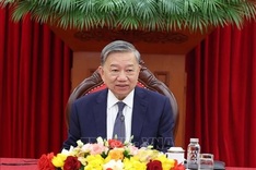 Party chief holds phone talks with European Council President