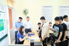 Tens of thousands compete for jobs in South Korea