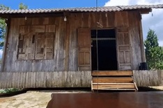 Dak Lak man builds rotating wooden house to withstand harsh weather