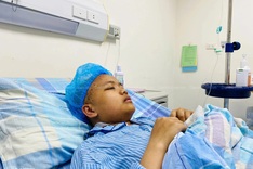 Teenage leukaemia patient receives nearly VND600 million in donations