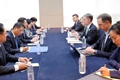 Vietnam and United States hold direct negotiations on new trade deal