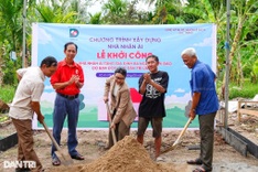 Dantri/DTinews readers support house for disadvantaged Soc Trang family