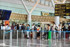 Tan Son Nhat Airport's Terminal 3 contractor pledges to fix floors