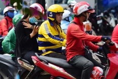 HCM City targets transition to electric motorbikes for ride-hailing drivers