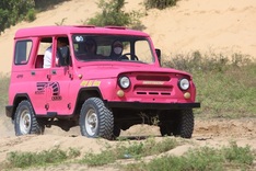 Off-road vehicles suspended at Bau Trang dunes after fatal accident
