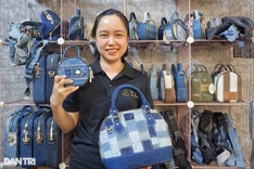 HCM City woman turns old jeans into eco-friendly designer bags