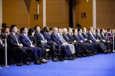 PM Pham Minh Chinh attends opening plenary of WEF Tianjin 2025