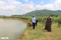Thanh Hoa residents fear losing farmland to riverbank erosion
