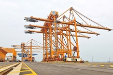 Vietnam forecasts trade surplus of USD 4 billion in H1