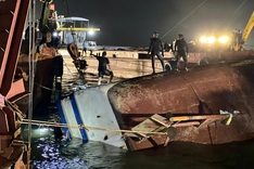 Ha Long Bay boat tours suspended due to Storm Wipha