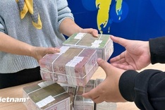 Vietnam banks lower lending rates to support economic activity