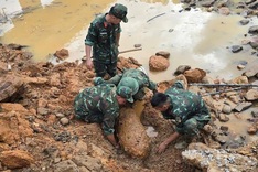 350-kilo unexploded bomb found in flood-hit area of Dien Bien