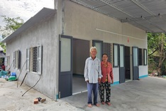 Dantri readers help build new homes for three families in Dak Lak