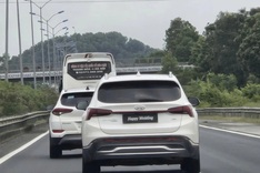 Driver fined for replacing licence plate with Happy Wedding sign