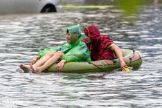 Overnight downpour turns Hanoi streets into rivers