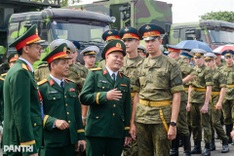 Russian, Lao and Cambodian troops visit Vietnam’s military equipment
