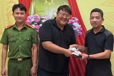 South Korean tourist recovers lost bag in Danang