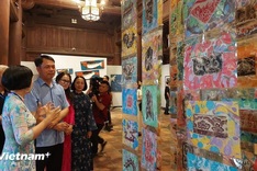 International fine arts exhibition opens at Temple of Literature