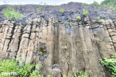 Newly-discovered rock formation in Danang resembles Da Dia Reef