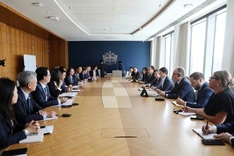 LSE pledges to support Vietnam in stock market upgrade