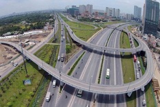 PM calls for acceleration of transport projects to meet 2025 deadlines